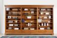 Bibliothèque ouverte Florent réalisée en Chêne Massif de style Louis Philippe LARGEUR 395 cm Finition Chêne Moyen PIECE UNIQUE, 1 DISPONIBLE Bibliothèque Bibliothèque ouverte Florent réalisée en Chêne Massif de style Louis Philippe LARGEUR 395 cm Finition Chêne Moyen PIECE UNIQUE, 1 DISPONIBLE Bibliothèque