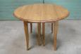 Table ronde à volets DIAMETRE 110 en chêne massif de style Louis Philippe 7 allonges de 40 cm Table ronde à volets diam.110 Table ronde à volets DIAMETRE 110 en chêne massif de style Louis Philippe 7 allonges de 40 cm Table ronde à volets diam.110
