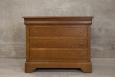 Commode 4 tiroirs Nicolas réalisé en Chêne Massif de style Louis Philippe Finition Chêne moyen SEULEMENT 1 DISPONIBLE COMMODE Commode 4 tiroirs Nicolas réalisé en Chêne Massif de style Louis Philippe Finition Chêne moyen SEULEMENT 1 DISPONIBLE COMMODE