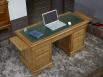 Bureau Ministre 9 tiroirs Jean-Baptiste réalisé en Chêne Massif de style Louis Philippe Bureau Bureau Ministre 9 tiroirs Jean-Baptiste réalisé en Chêne Massif de style Louis Philippe Bureau